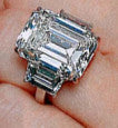 Kim K. Flaunts Her New 20-Carat Diamond at The VMAs