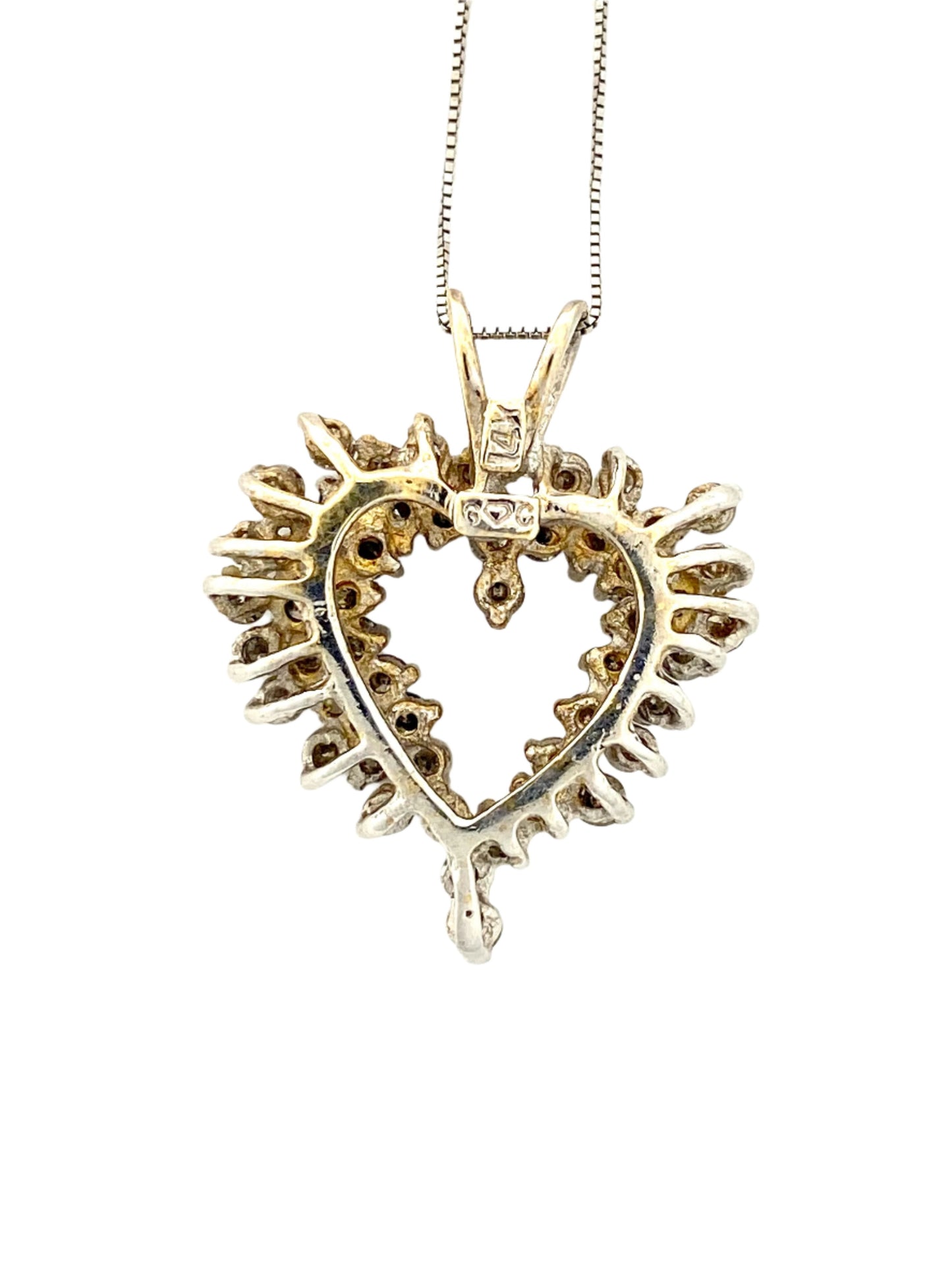 14k White Gold 1 CTTW Diamond heart necklace pendant