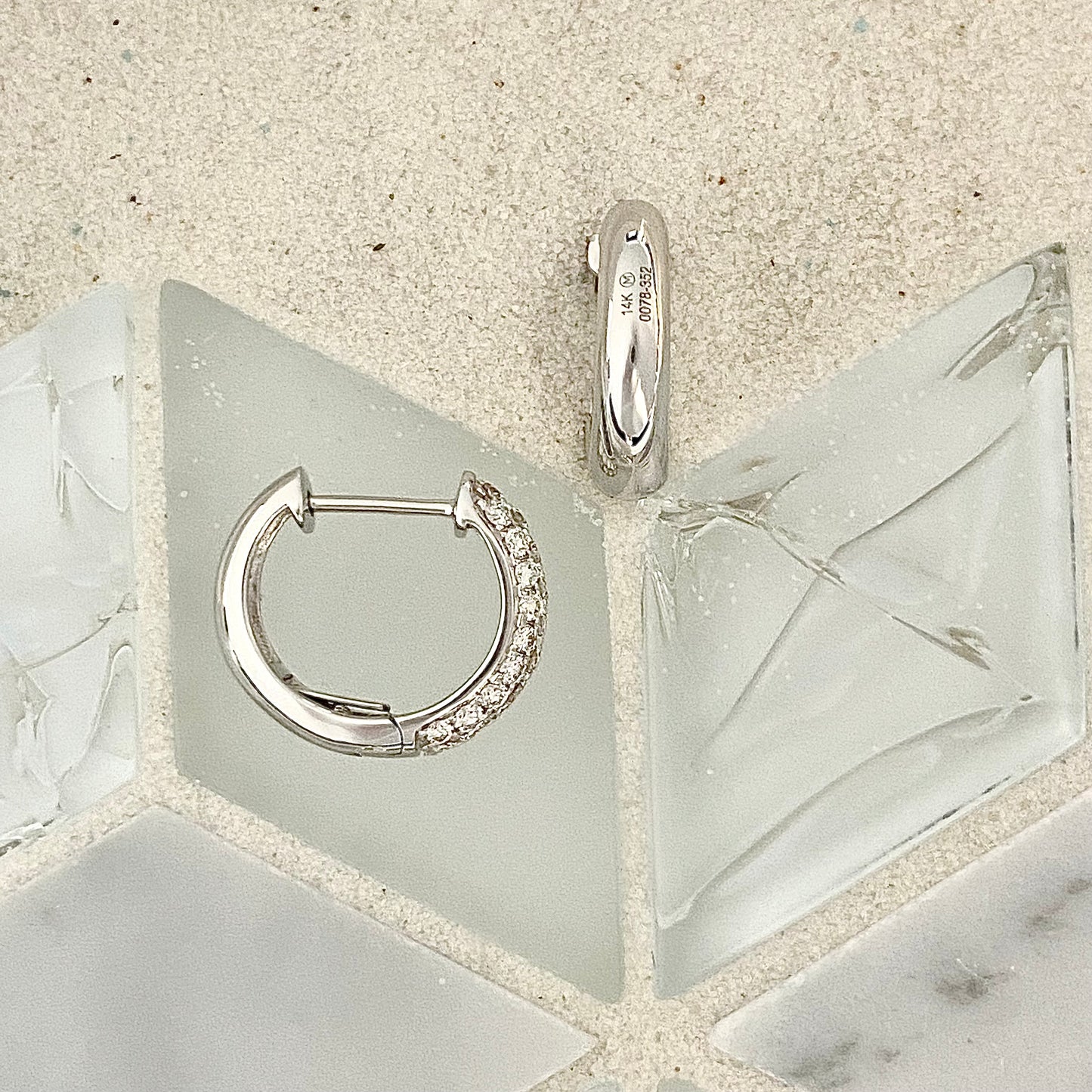 14k White Gold 1.03cttw Diamond Hoop Earrings
