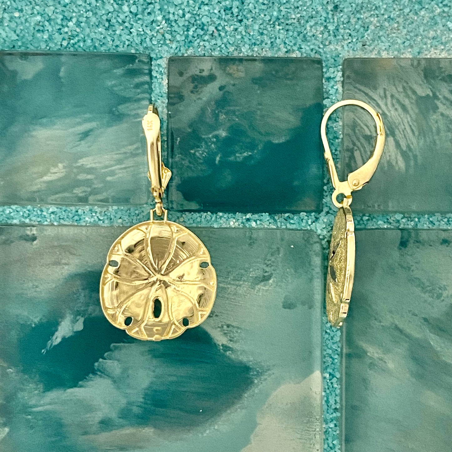 14k 2-Tone Diamond Cut Medium Sand Dollar Lever Back Earrings