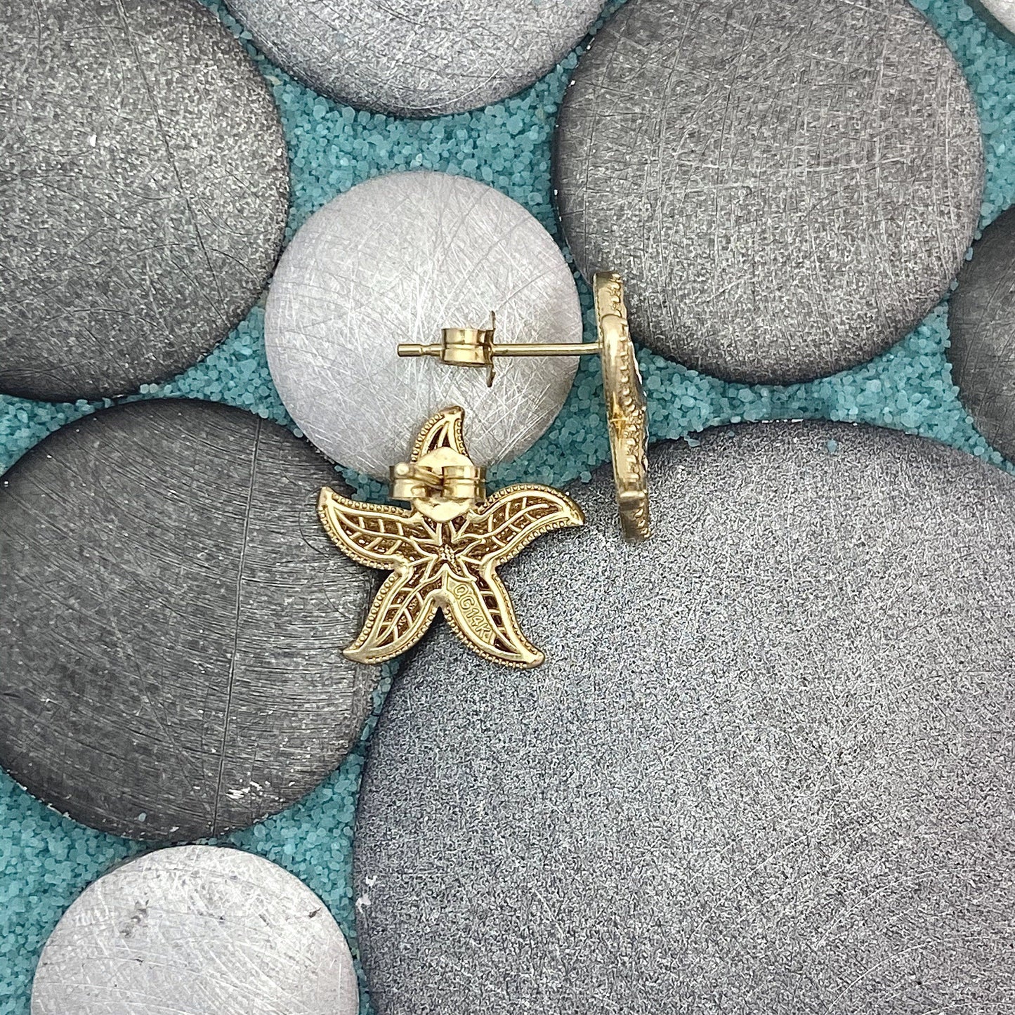 14k 2-Tone Medium Diamond Cut Starfish Post Earrings - DePaulas
