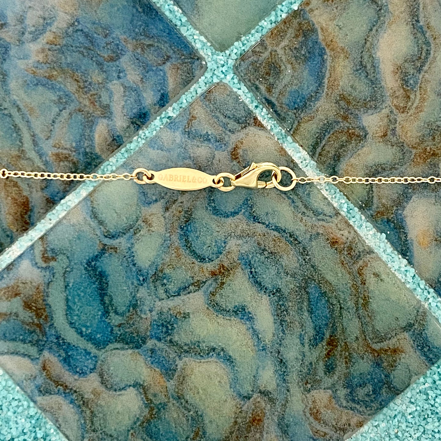 14k Yellow Gold Twister Rope Cross Necklace 17.5”