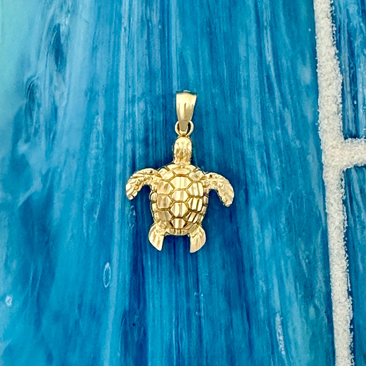 14k Yellow Gold Small Diamond Cut Turtle Pendant