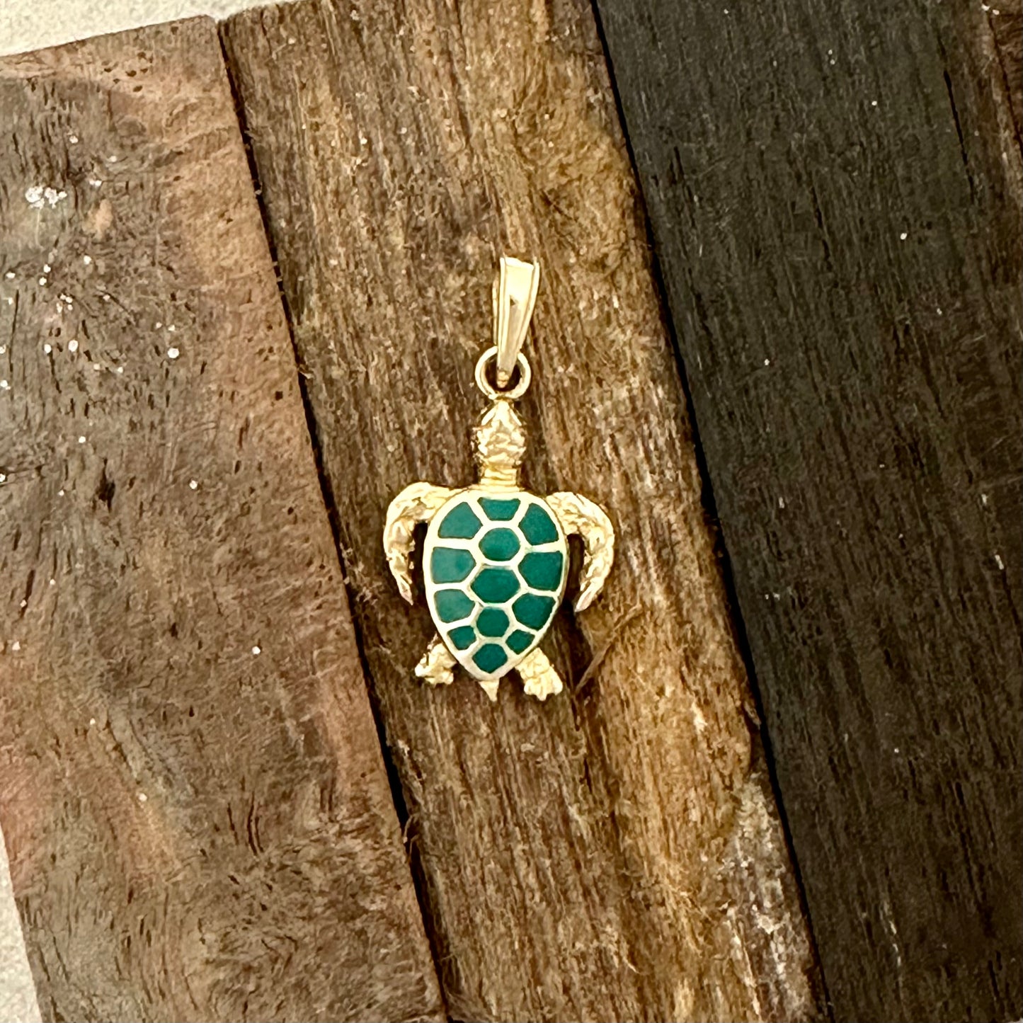 14k Yellow Gold Green Enamel Shell Turtle Pendant