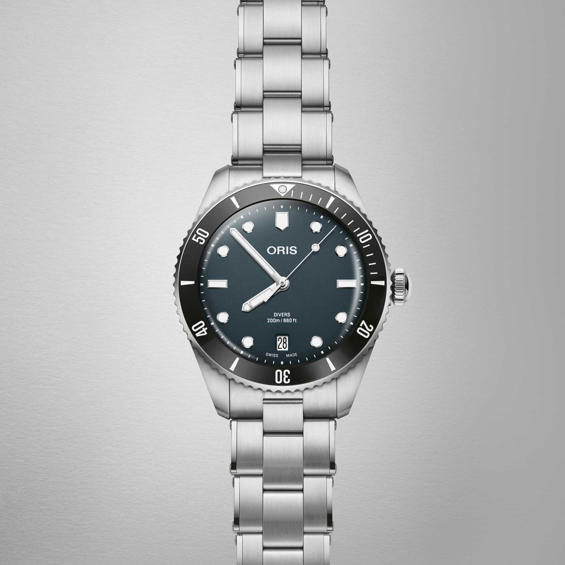 Oris Divers Date Blue Dial Watch 01 733 7795 4055-Set - DePaulas