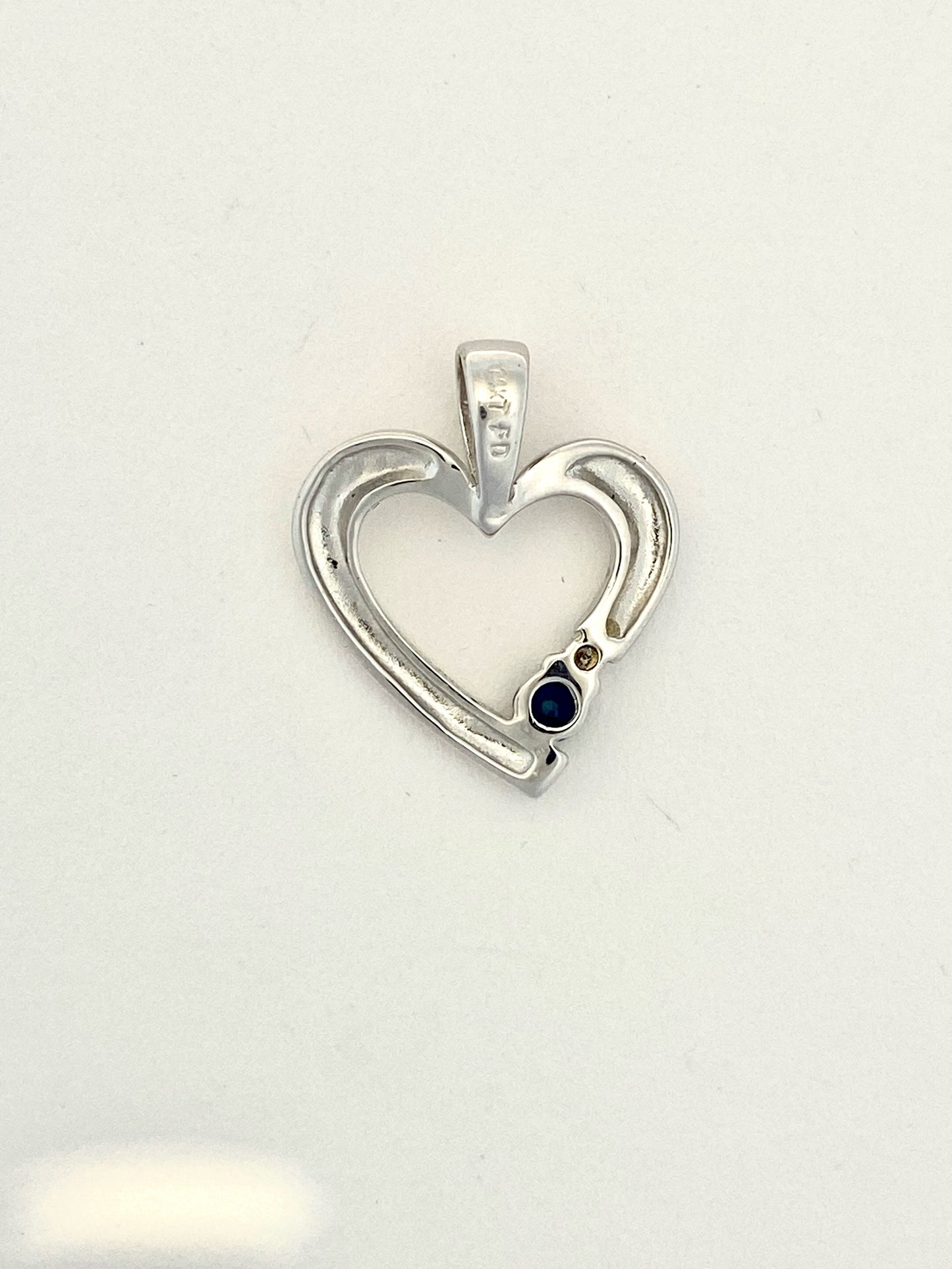 14k white god Sapphire Diamond heart