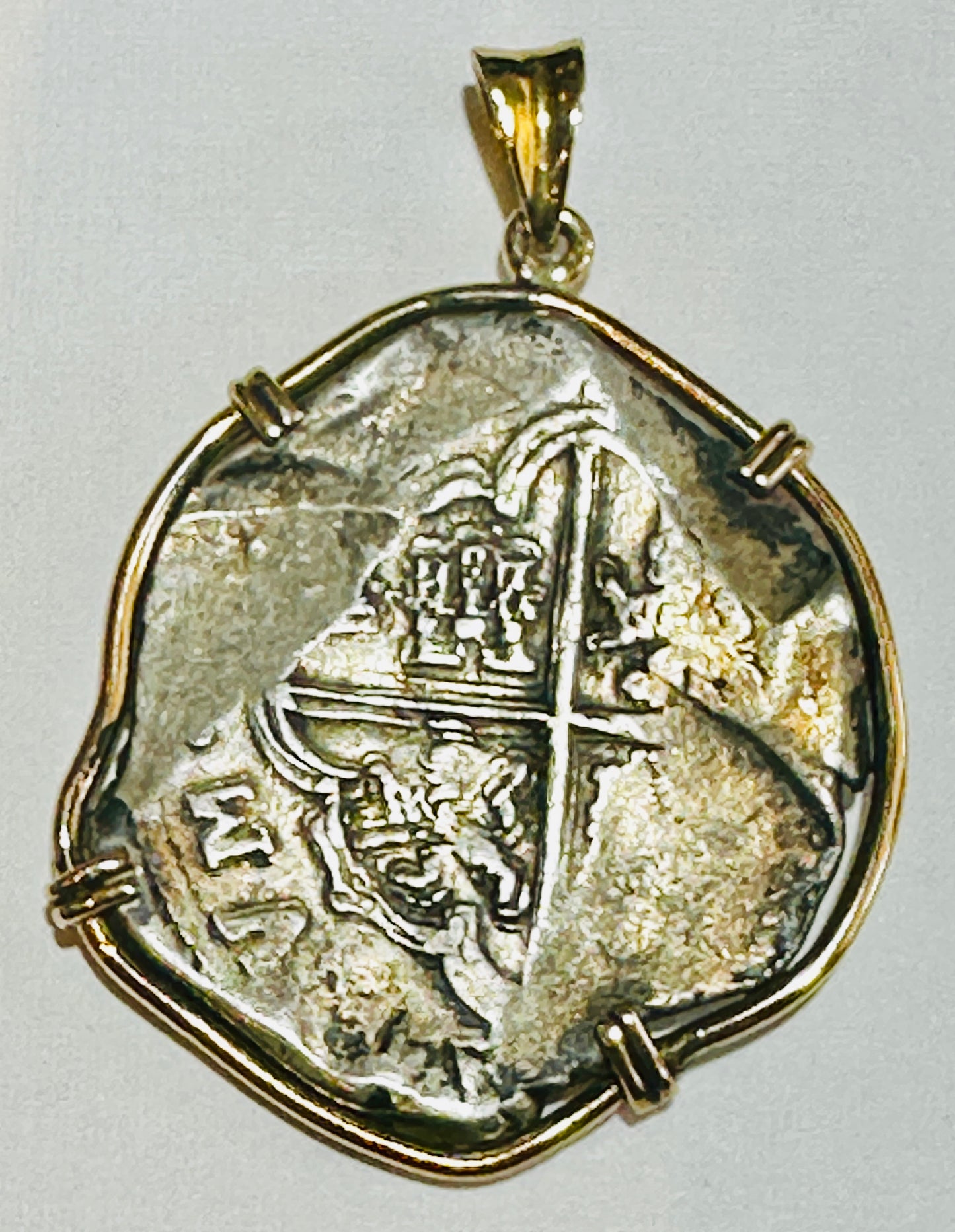 Spanish 8 Reales Old World Treasure Coin 1557-1598 14k Gold Bezel 69514