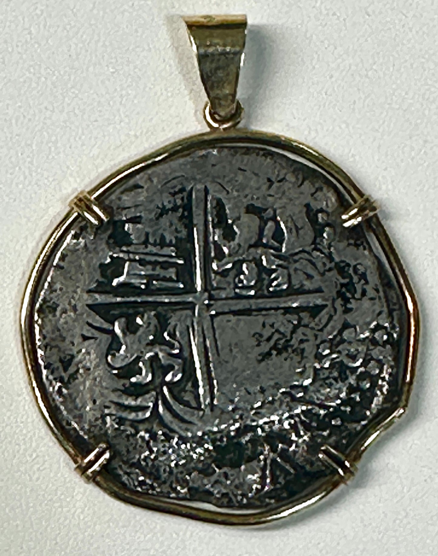 Atocha 14k Gold Bezel 8 Reales Spanish Treasure Coin AT154