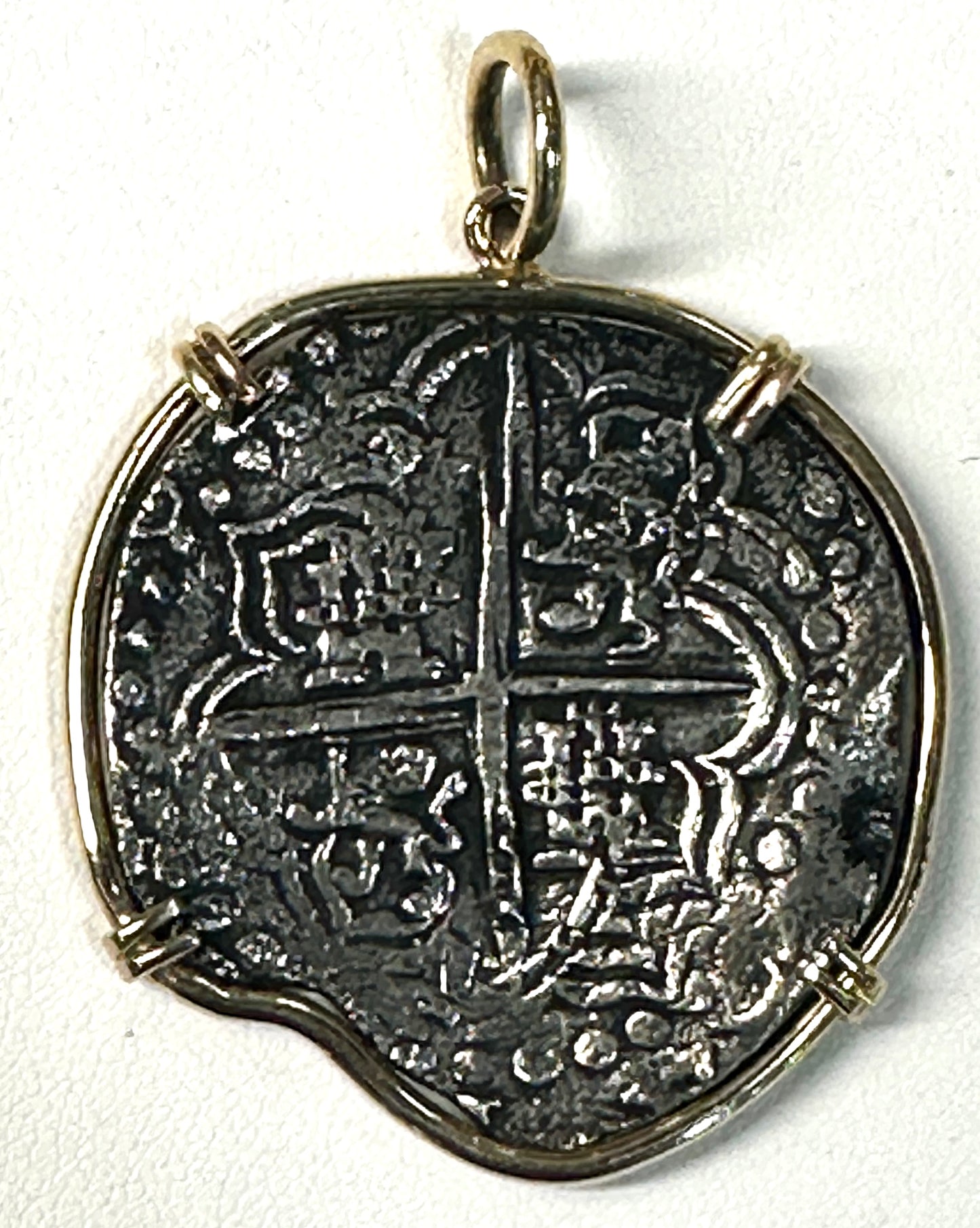 Atocha 14k Gold Bezel 8 Reales Spanish Treasure Coin AT207