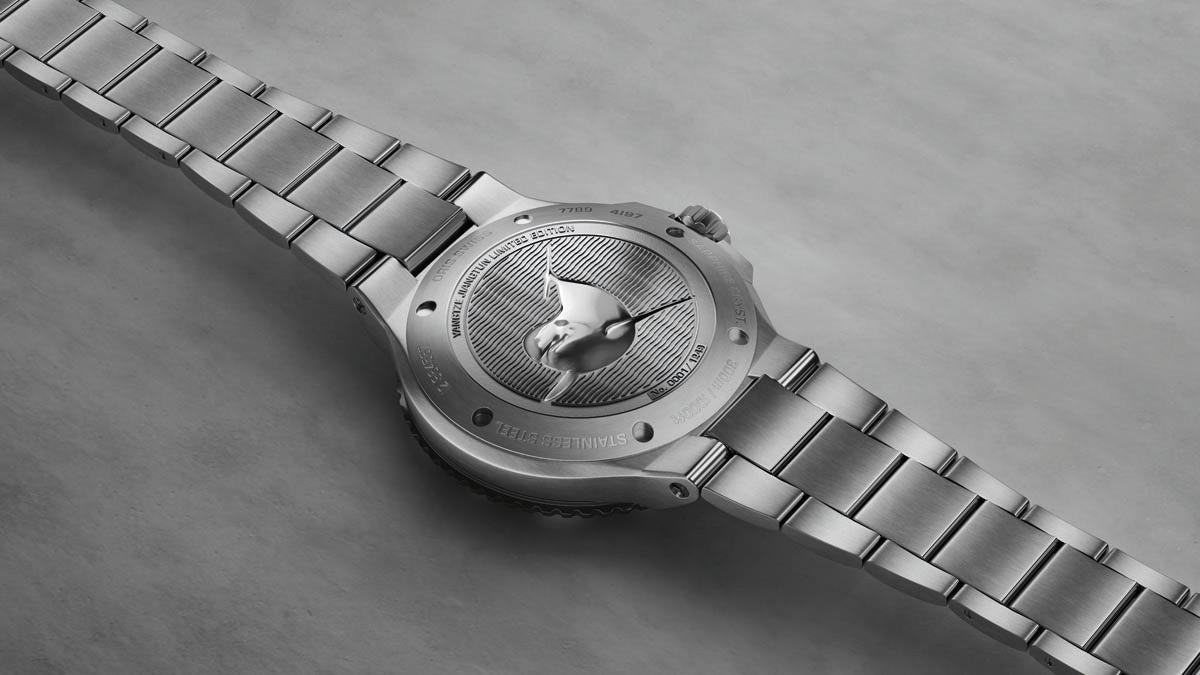 Oris Aquis Yangtze Jiangtun Limited Edition Dive Watch