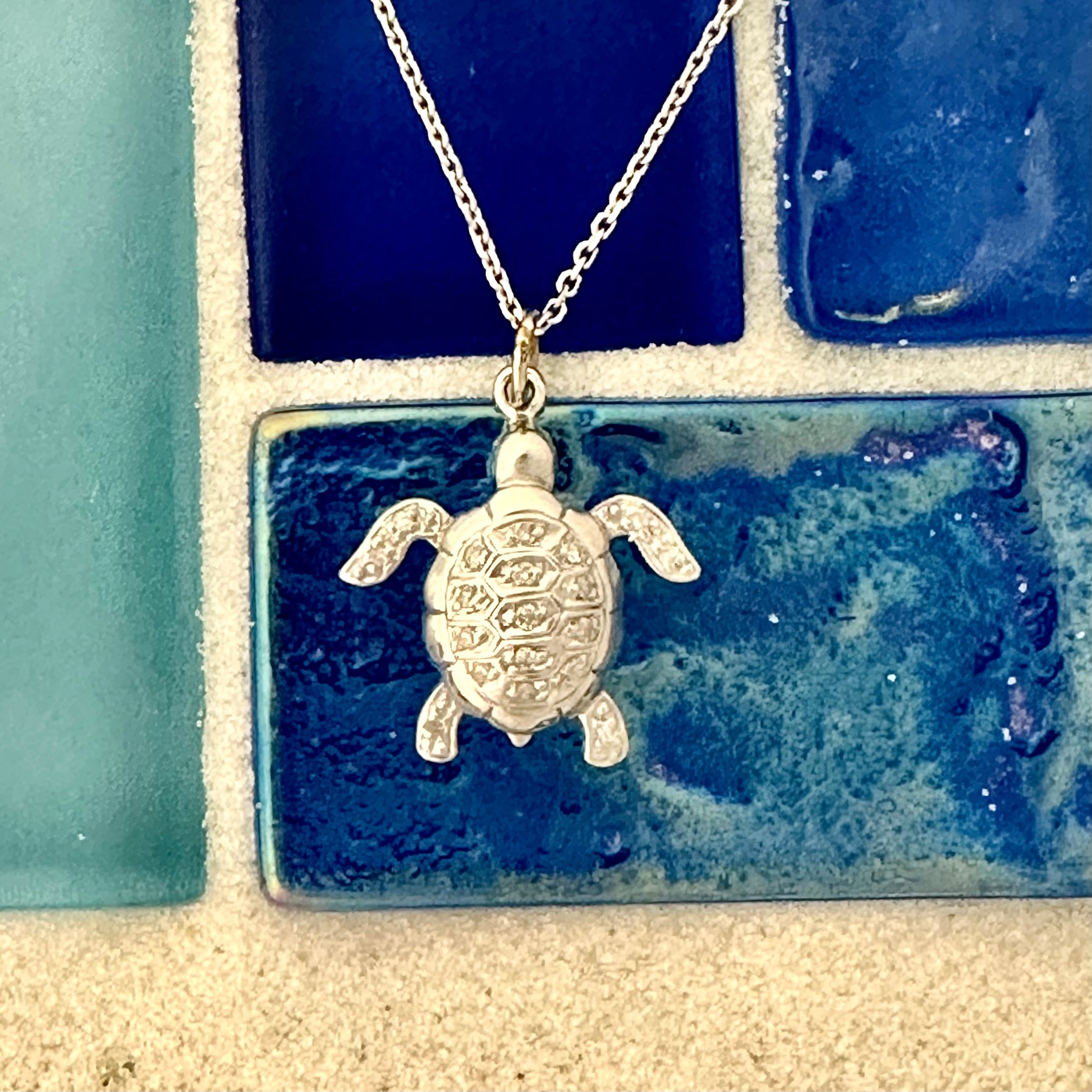 14k White Gold Diamond .10cttw Turtle Necklace 18”