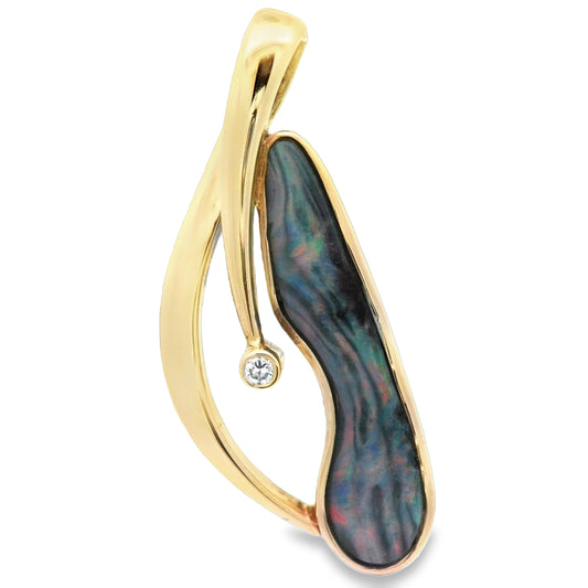 18k Yellow Gold Opal With Diamond Pendant