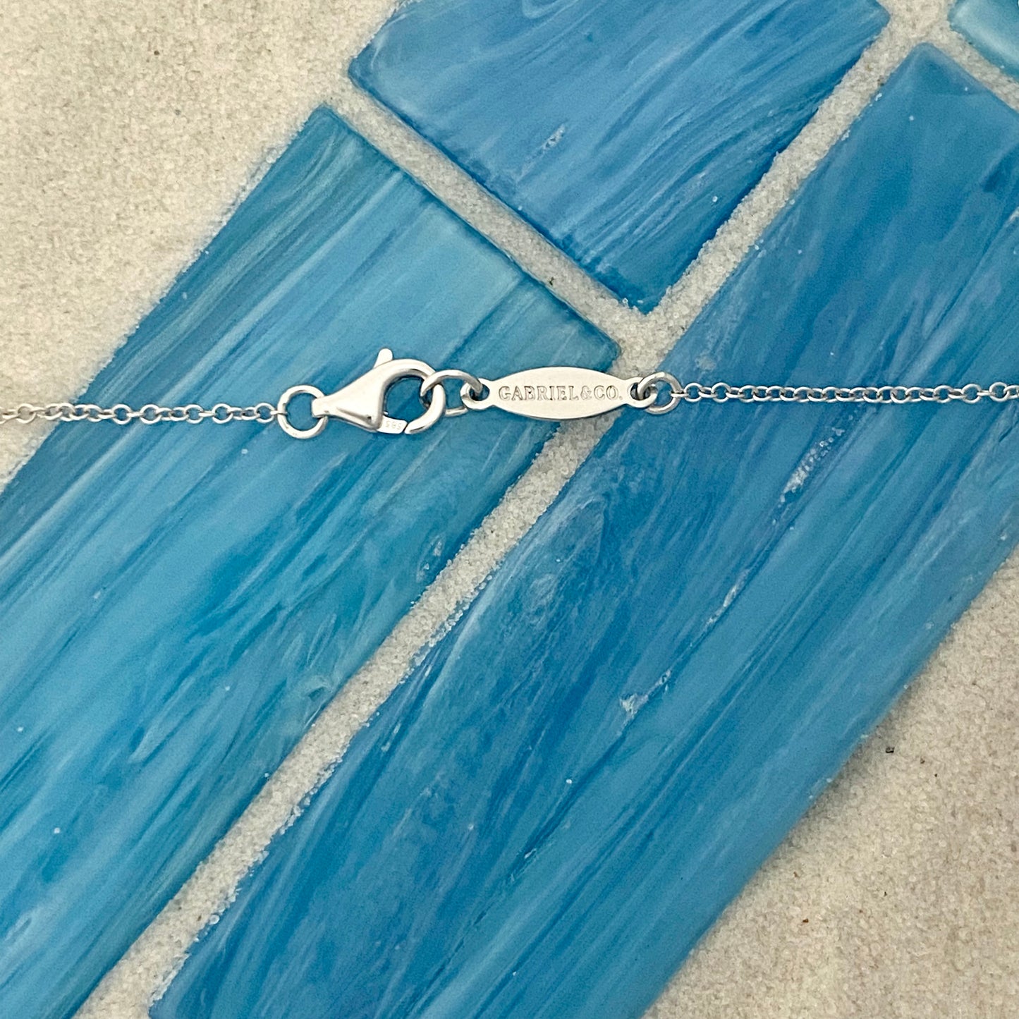 14k White Gold 1.06cttw Diamond Starfish Necklace 18”