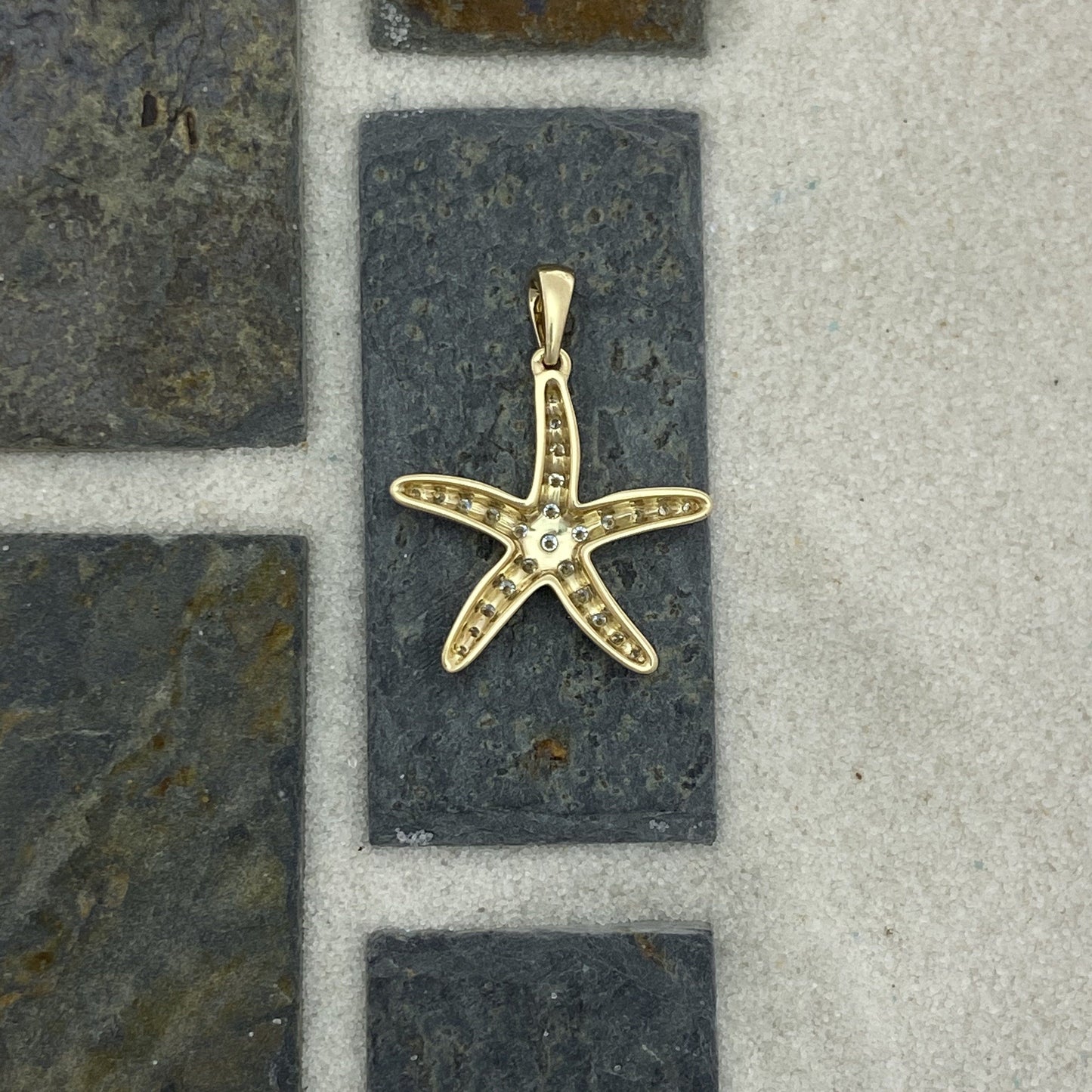 14k Yellow Gold Diamond .25cttw Starfish Pendant - DePaulas