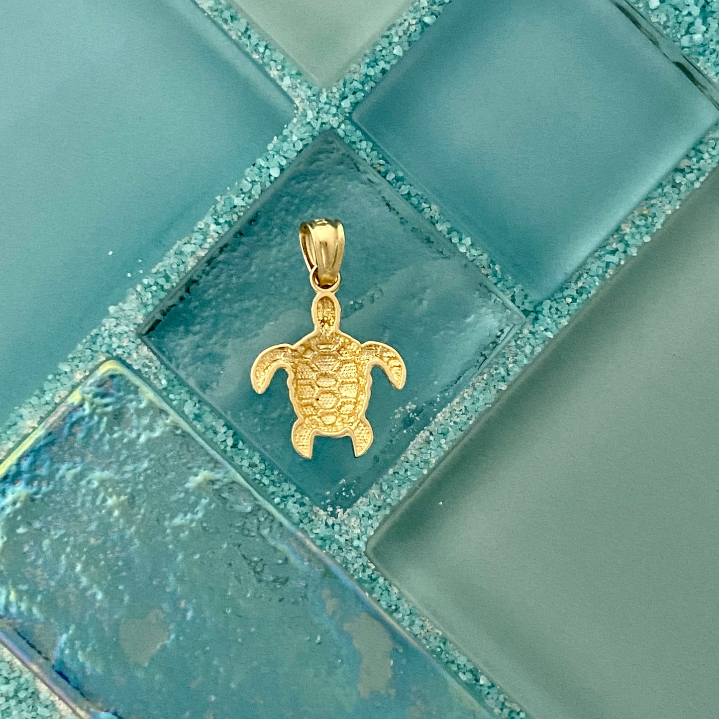 14k 2-Tone Diamond Cut Small Turtle Pendant