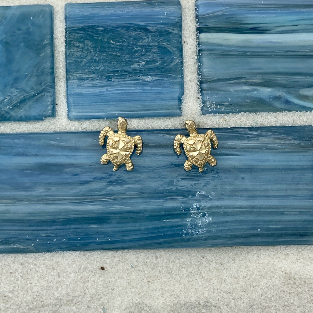 14k Yellow Gold Small Diamond Cut Turtle Post Earrings - DePaulas