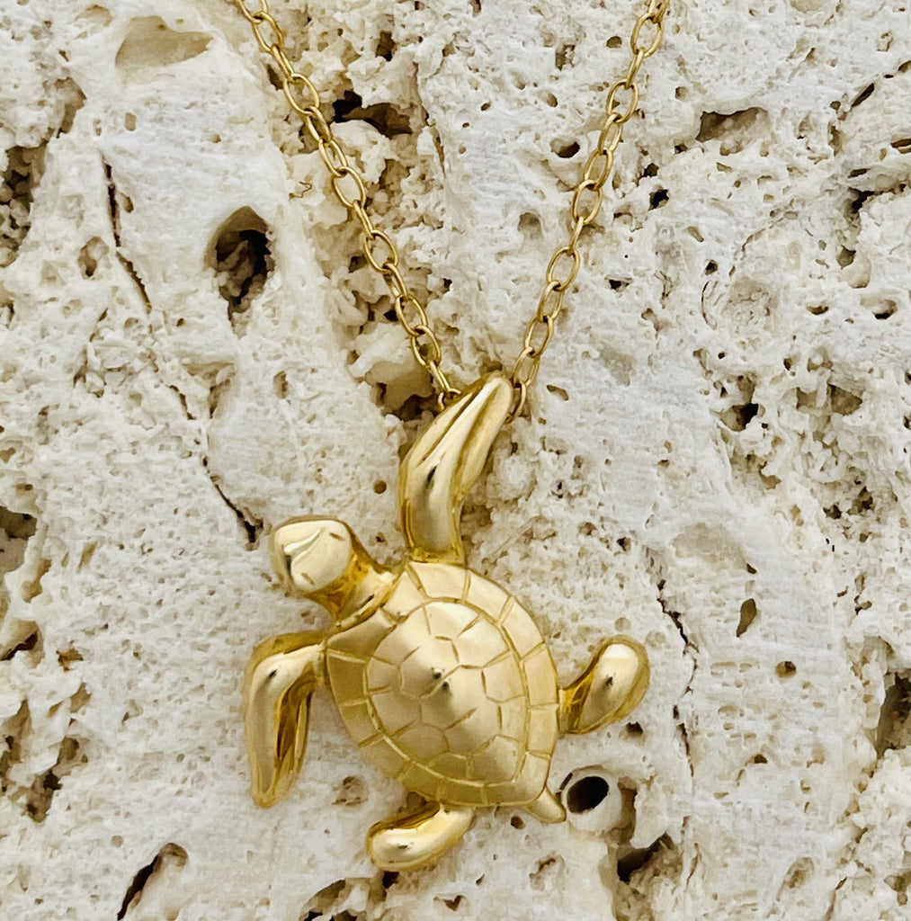 14k gold small cute turtle pendant necklace