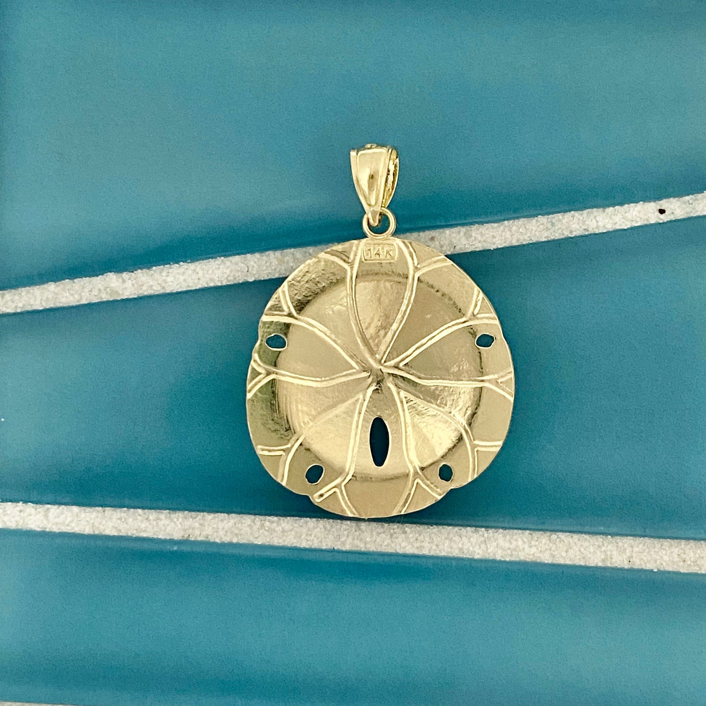 14k 2-Tone Diamond Cut Large Sand Dollar Pendant