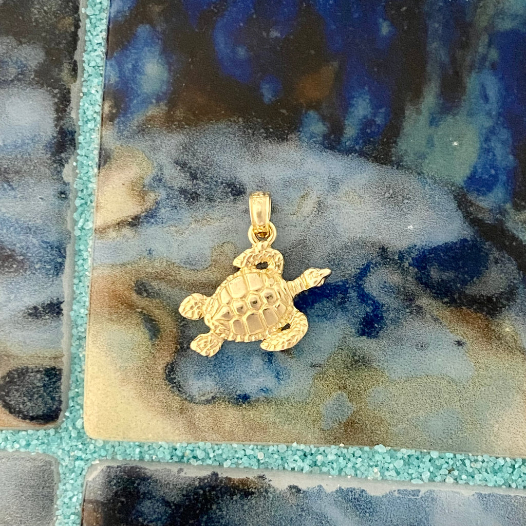 14k Yellow Gold Small Turtle Pendant