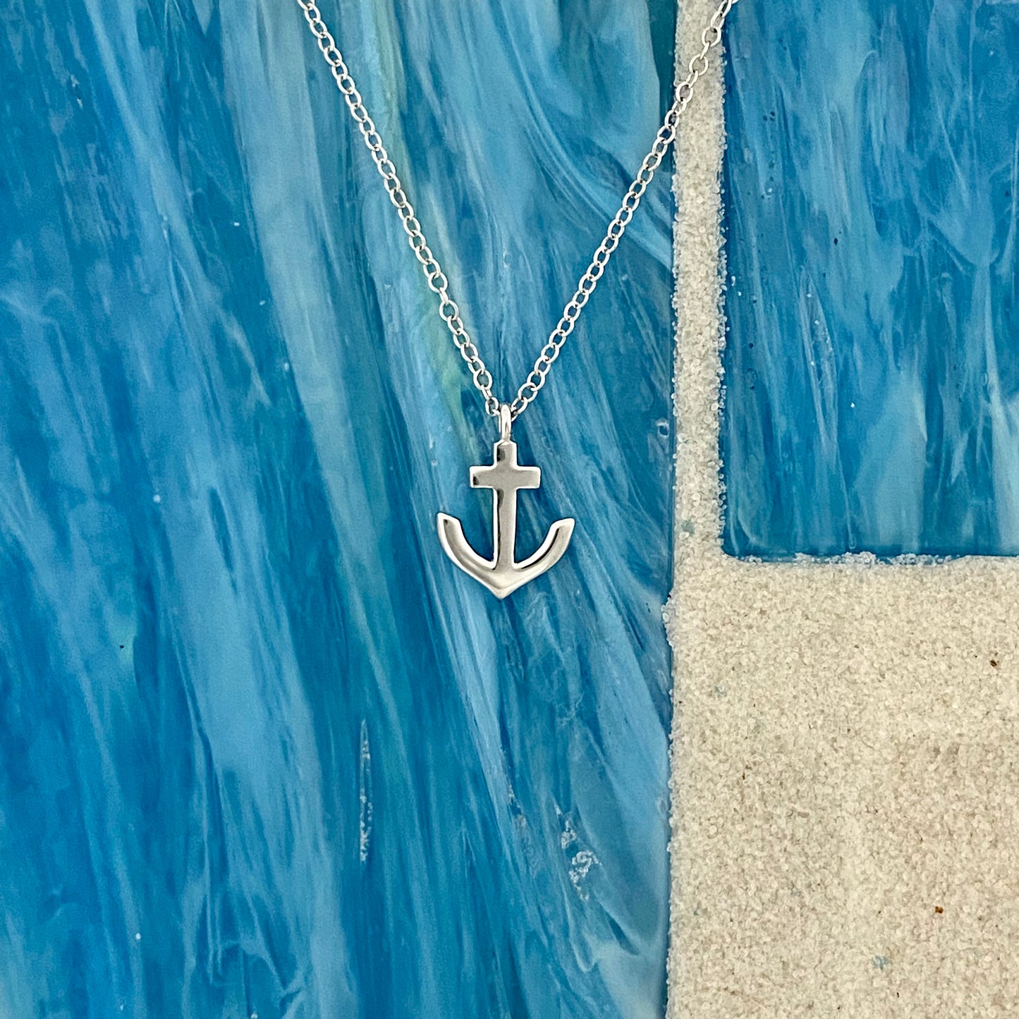14k White Gold .10cttw Diamond Anchor Pendant Necklace 17.5”