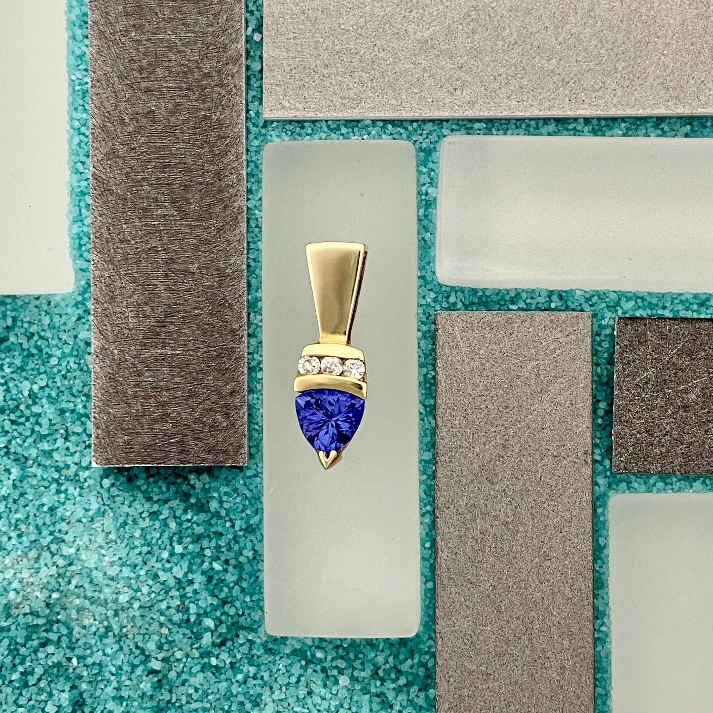 14k Yellow Gold Tanzanite 1ct With Diamonds .09cttw Pendant
