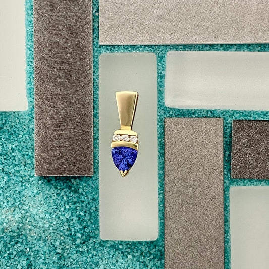 14k Yellow Gold Tanzanite 1ct With Diamonds .09cttw Pendant