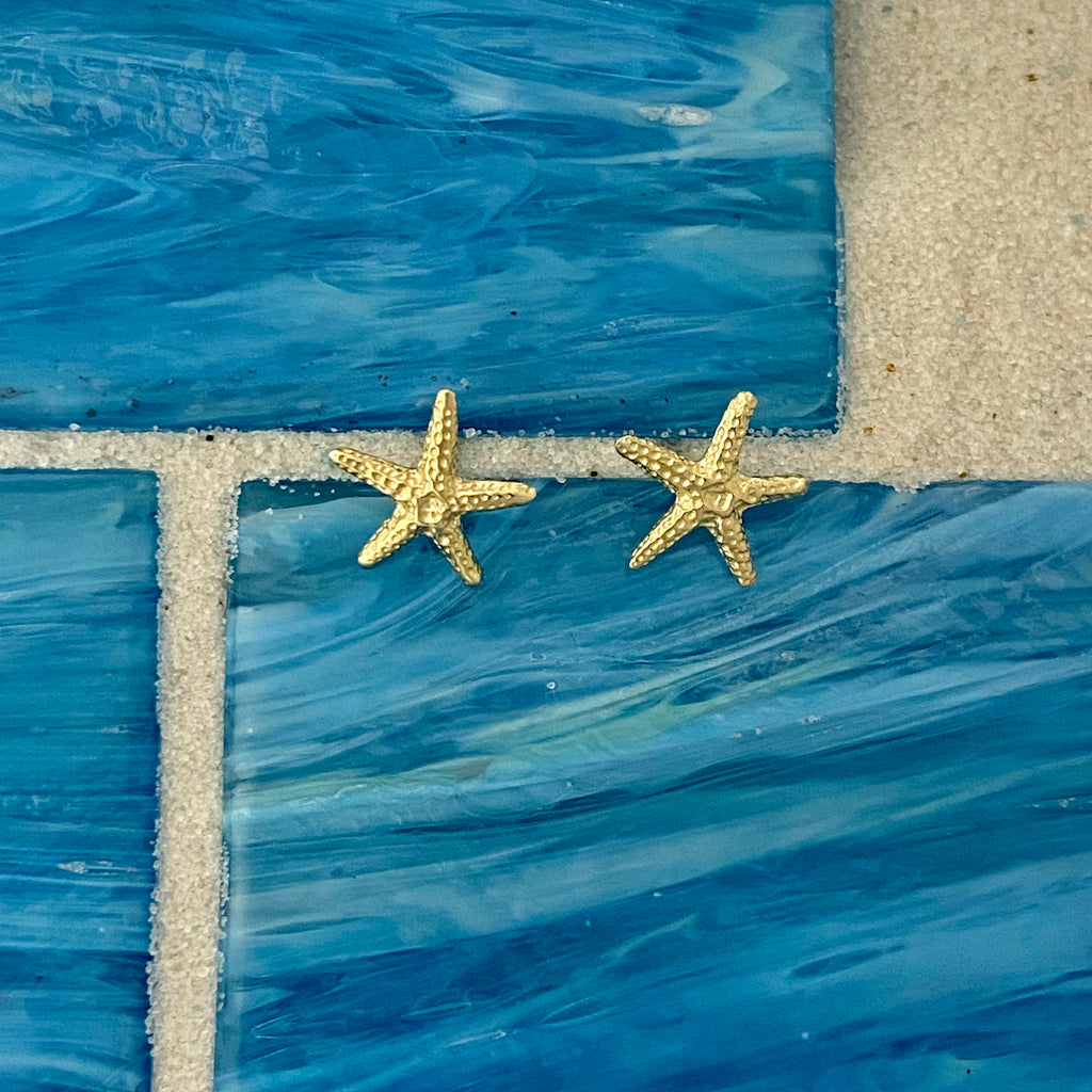 14k Yellow Gold Textured Starfish Post Earrings