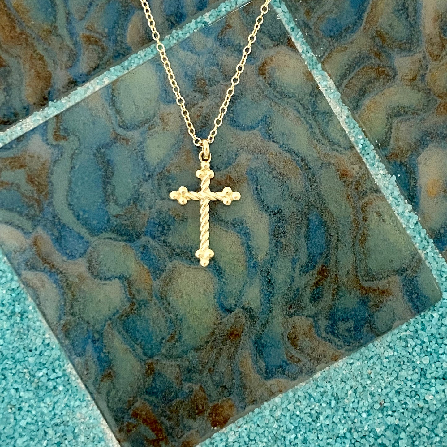 14k Yellow Gold Twister Rope Cross Necklace 17.5”