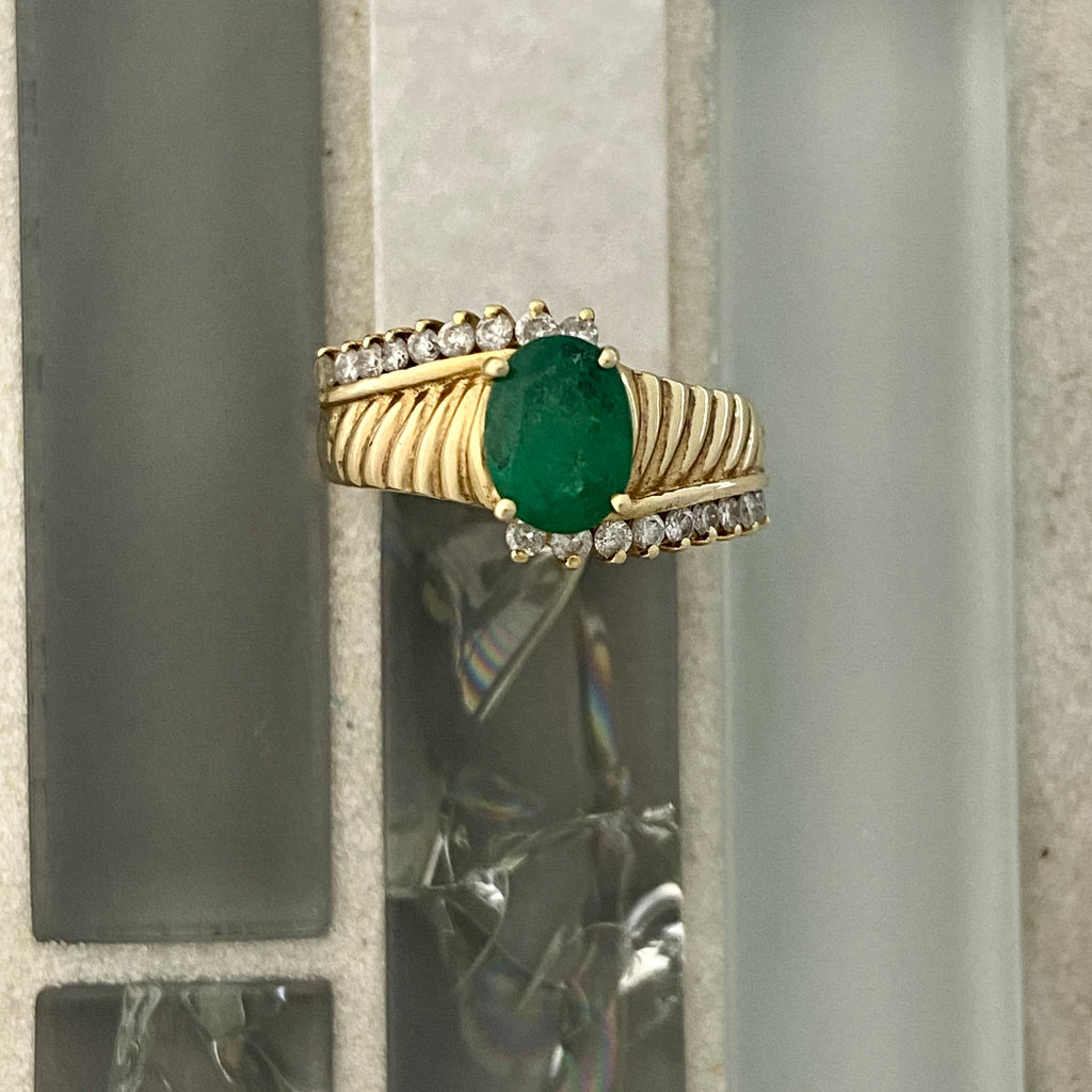 14k Yellow Gold 1.50ct Emerald With Diamonds Ring Size 6