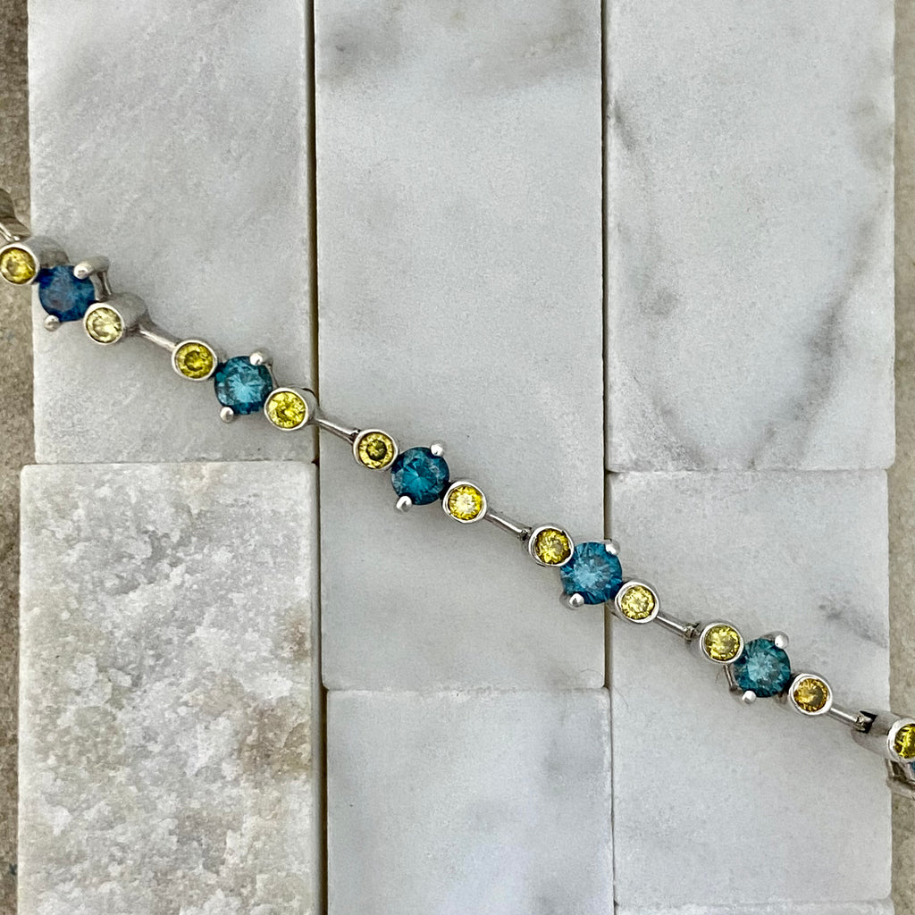 14k White Gold Blue And Yellow Diamonds 2.50cttw Bracelet 7 1/4”