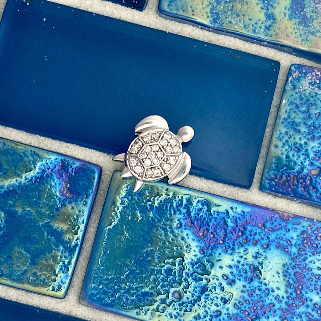 14k White Gold Diamond .15cttw Turtle Pendant - DePaulas