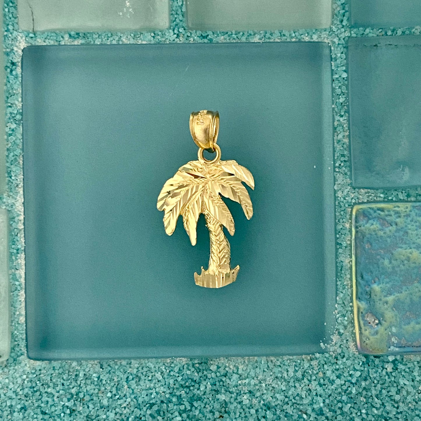 14k Yellow Gold Palm Tree Pendant