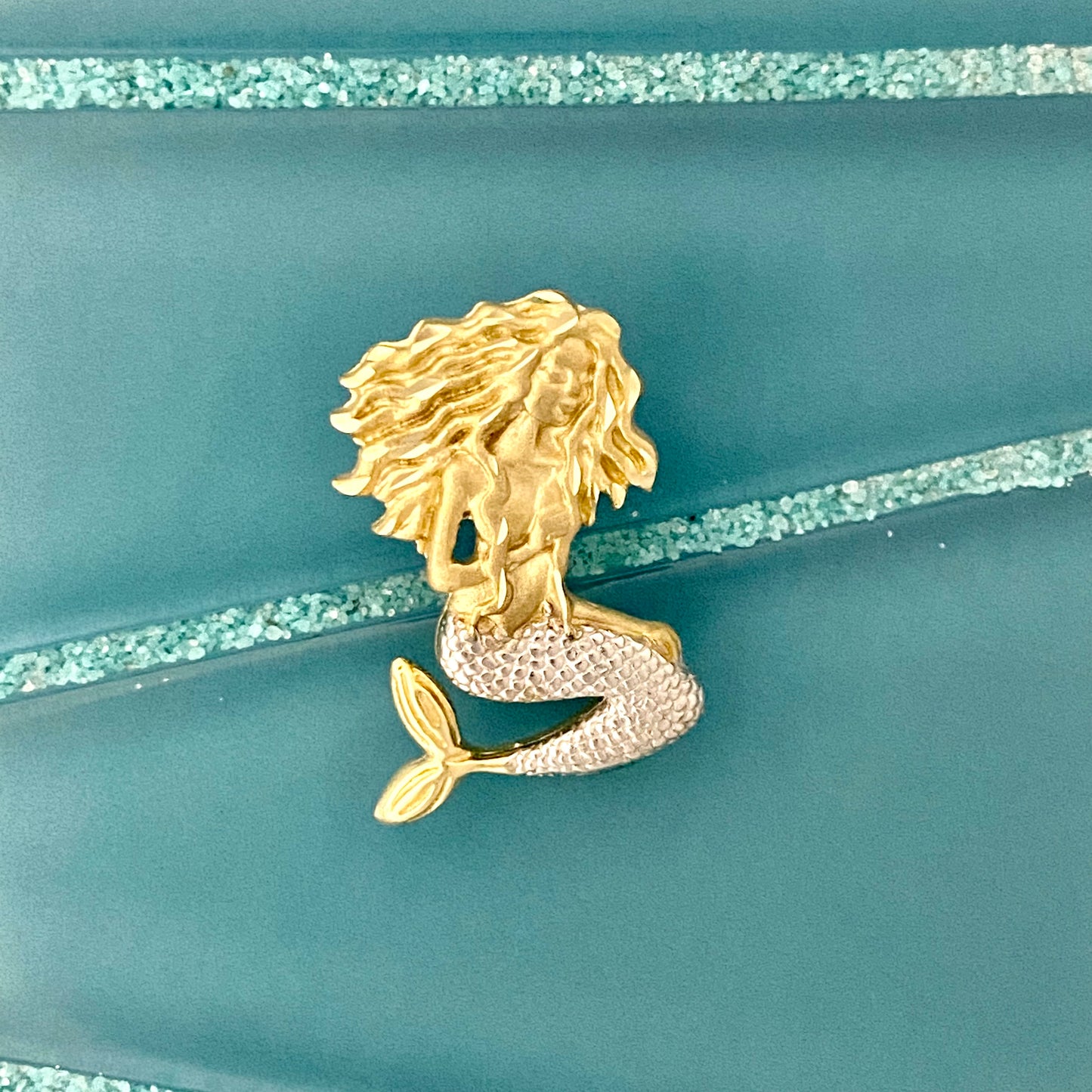 14k 2-Tone Medium Mermaid Pendant
