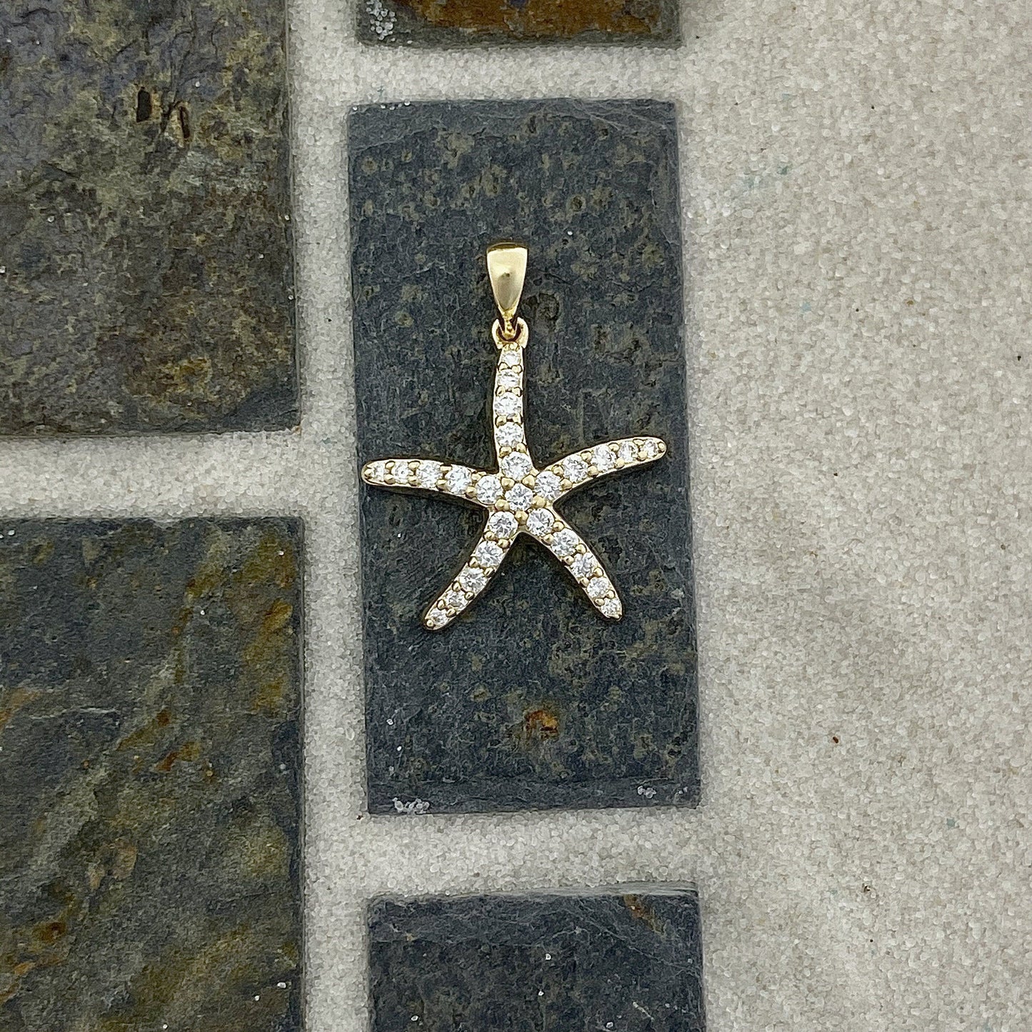 14k Yellow Gold Diamond .25cttw Starfish Pendant - DePaulas
