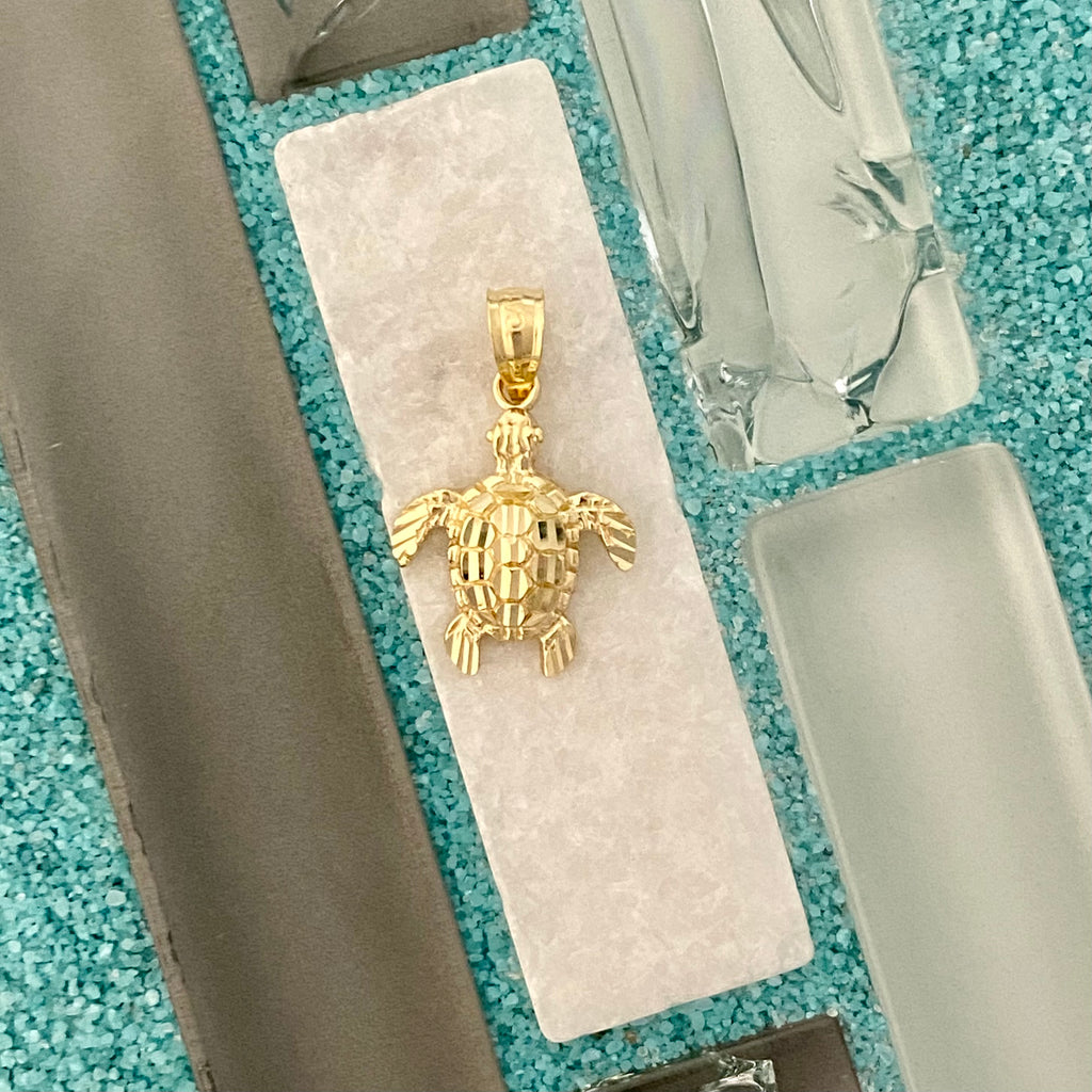 14k Yellow Gold X-Small Diamond Cut Turtle Pendant